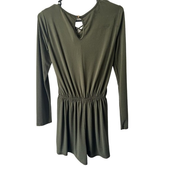 One Clothing Pants & Jumpsuits Olive Green Long Sleeved Romper Sz Medium Keyhole - Picture 2 of 12